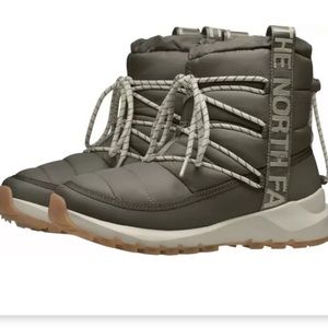 The North Face Women's Lace Up ThermoBall Thermal Insulated Winter Boots NWT!